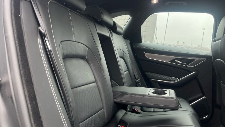 Jaguar F-Pace 2.0 D200 R-Dynamic S 5dr Auto AWD Diesel Estate